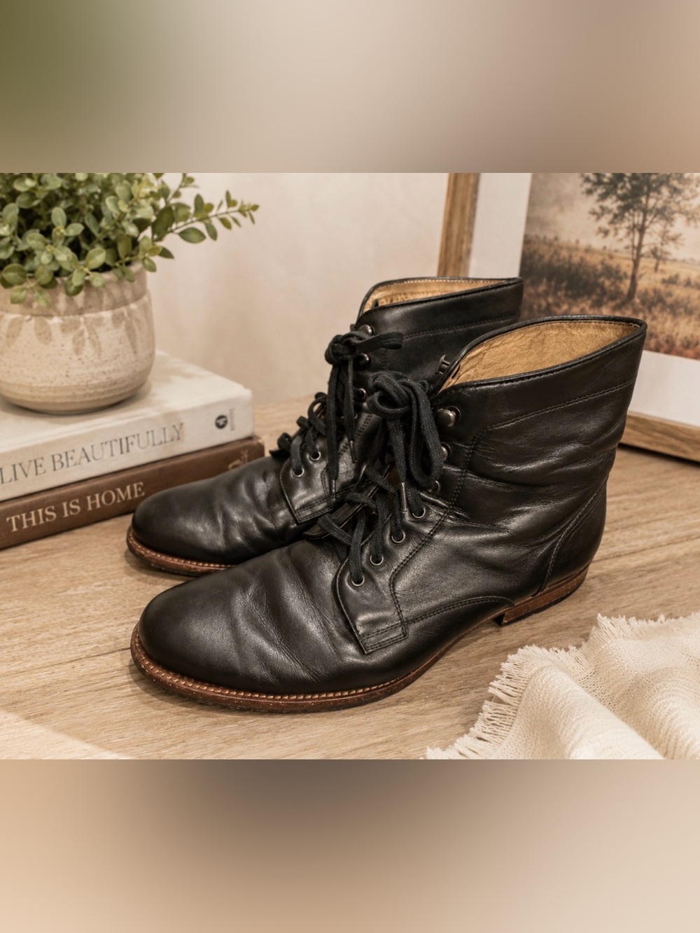 Warfield & Grand size 10 black leather ankle boot